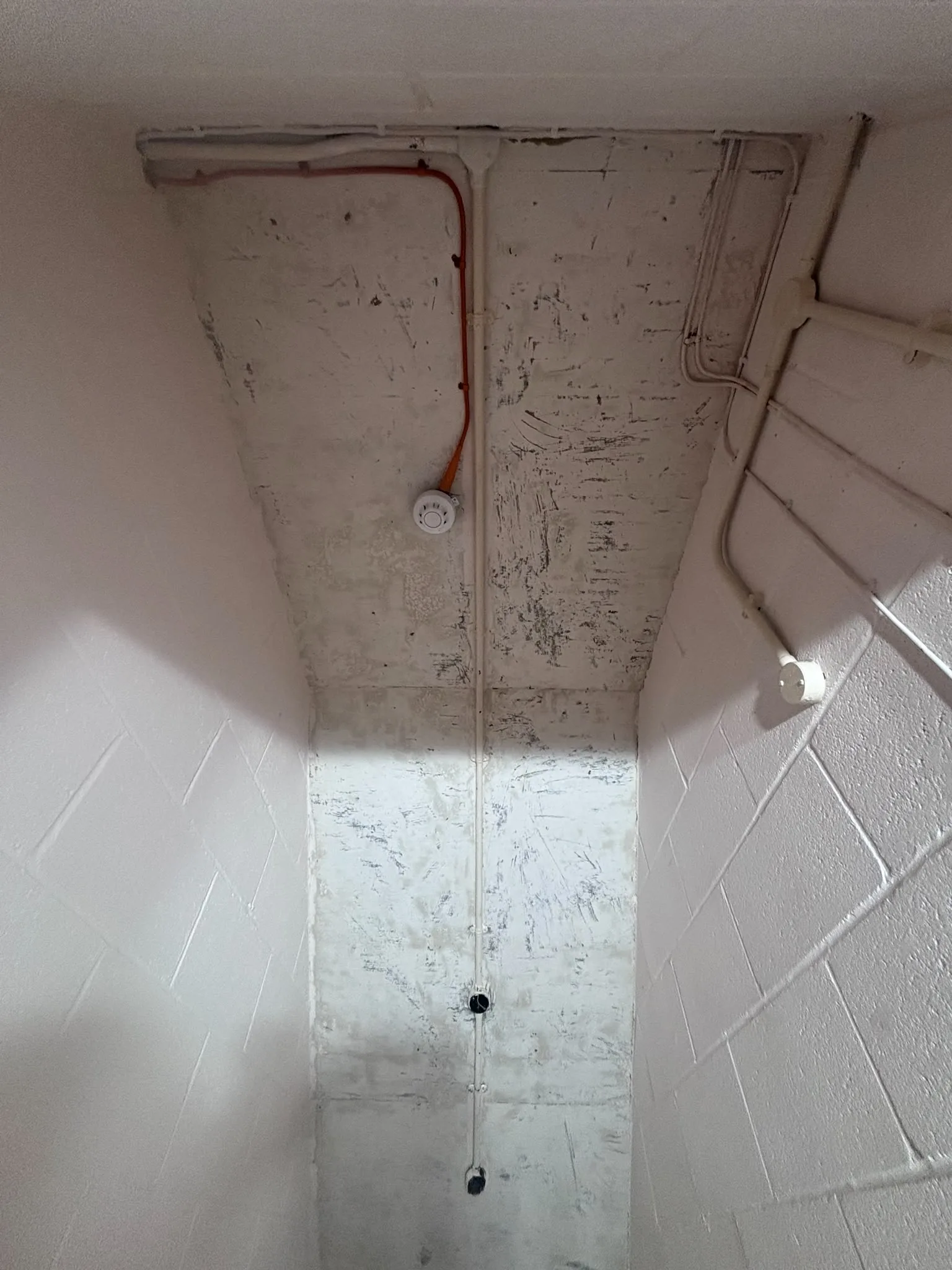 Licensed asbestos gasket removal in a Wimbledon commercial property